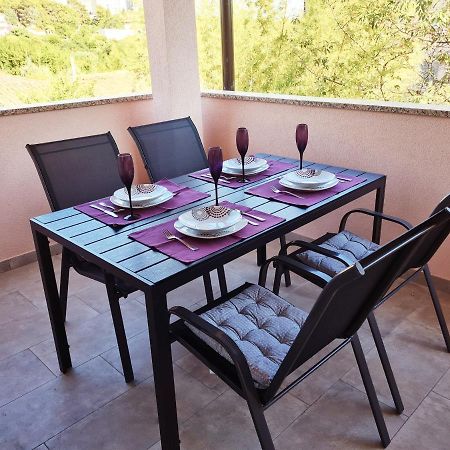 Apartment Tomas Near The Beach Pula Extérieur photo
